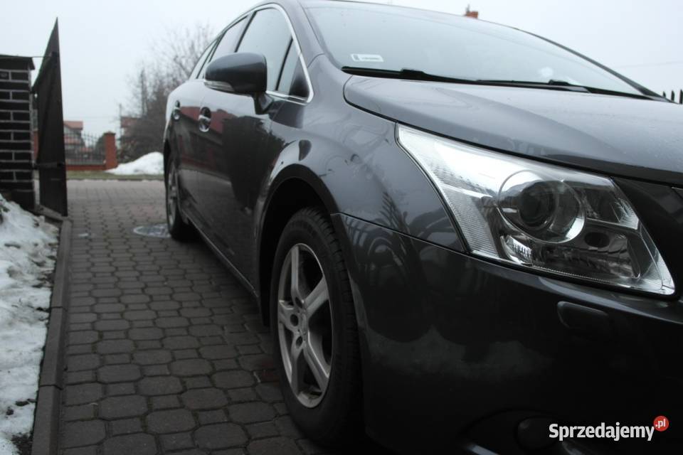 Toyota Avensis 18 LPG kombi szary podlaskie Łomża