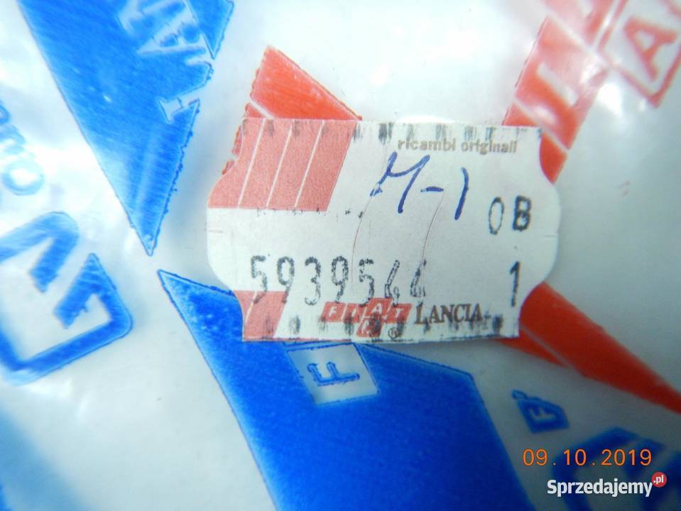 USZCZELKA SZYBY DRZWI PRAWY PRZÓD FIAT UNO 8890