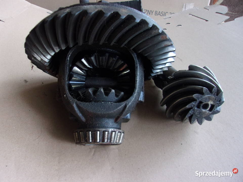 MOST TYŁ ŚRODEK JEEP GRAND CHEROKEE WJWG 47 V8 Motoryzacja Bogdaniec