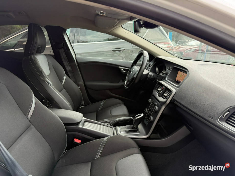 Volvo V40 20 D2 120 Automat Navi Full Led Kamera isofix V40 Przeźmierowo