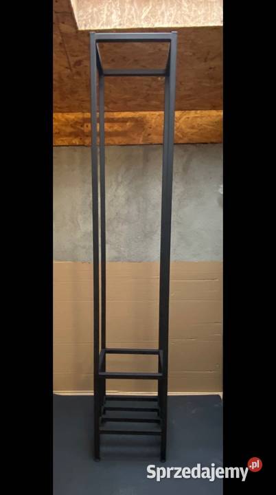 Wysoki stojak na drewno do kominków stal dolnośląskie Głogów