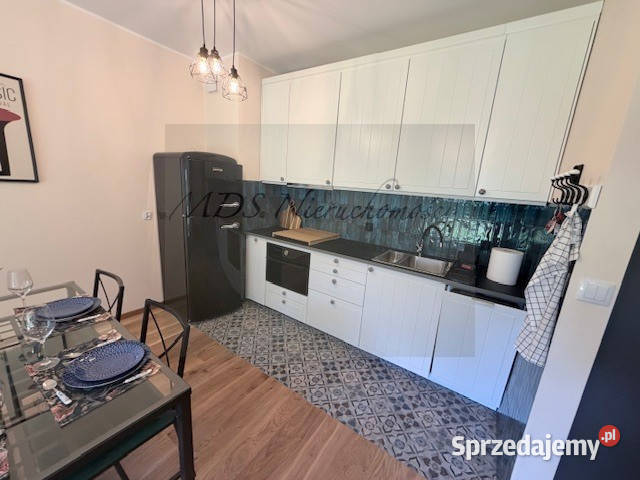 nowe mieszkanie 2 pokoje z ogródkiem i garażem