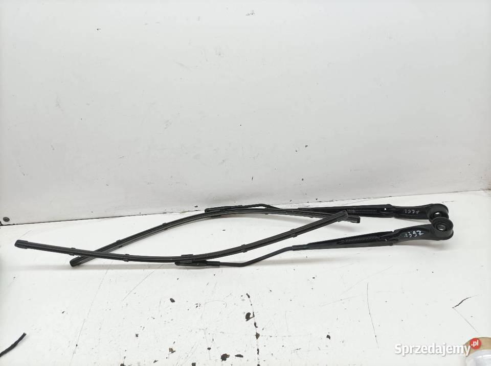 RAMIONA WYCIERACZEK PRZÓD EUROPA Ford Transit