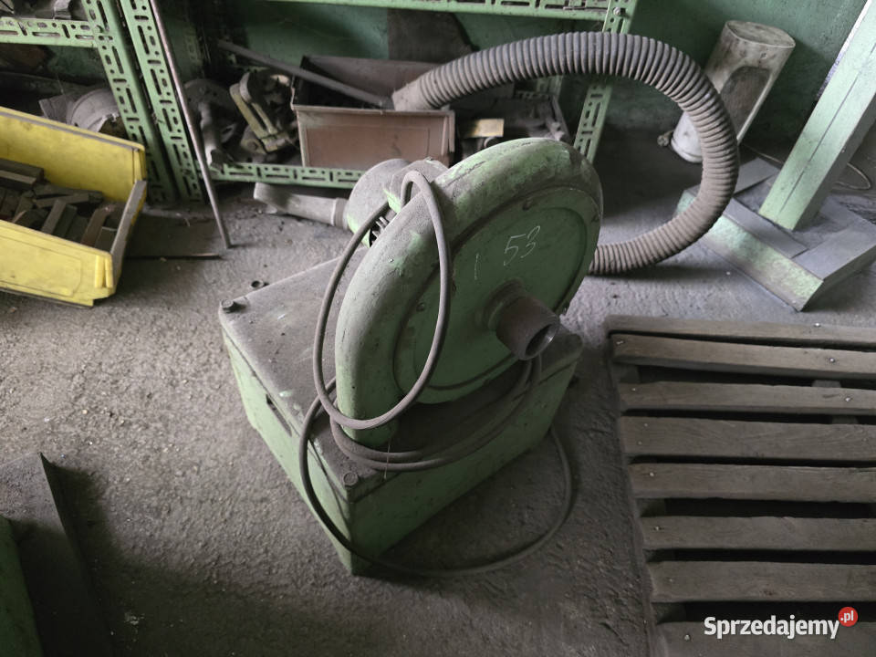 Przemysłowy odciąg pyłu iskier odpylacz 400 V Rok produkcji 1999 Motoryzacja Chotów