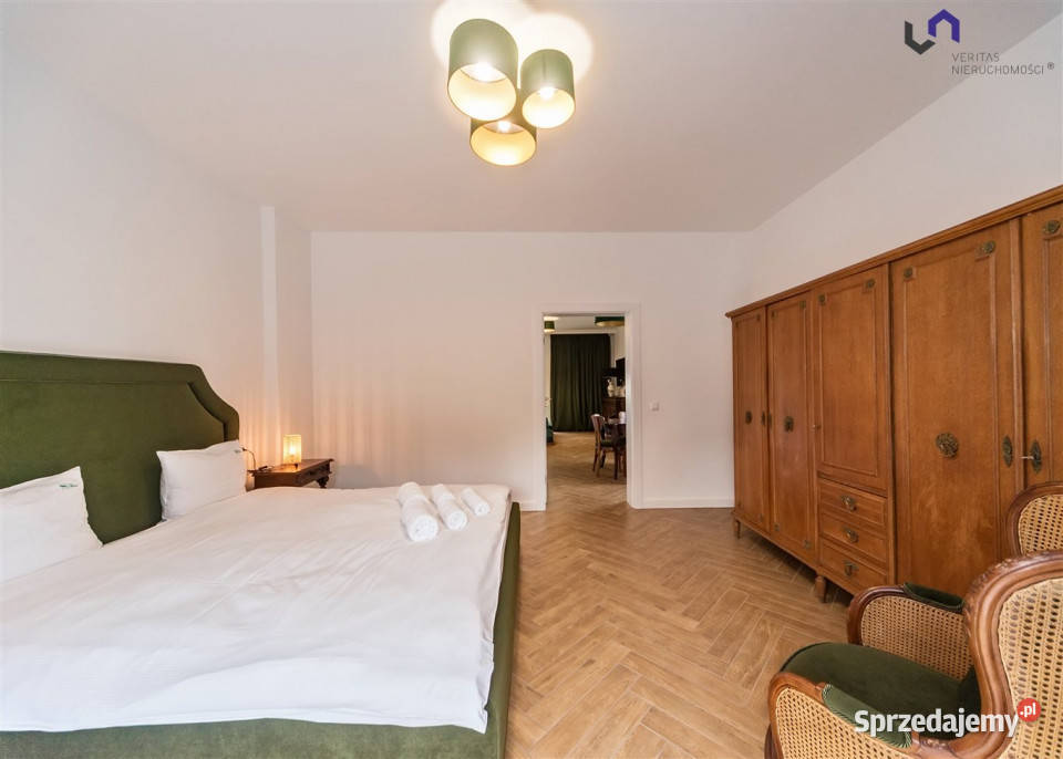 Dom wolnostojący BielskoBiała 276m2 17996zł/m2 śląskie Bielsko-Biała