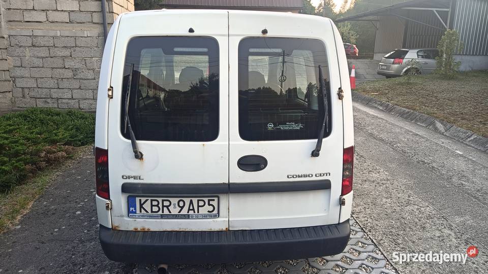 Opel Combo C Tour diesel Samochody osobowe
