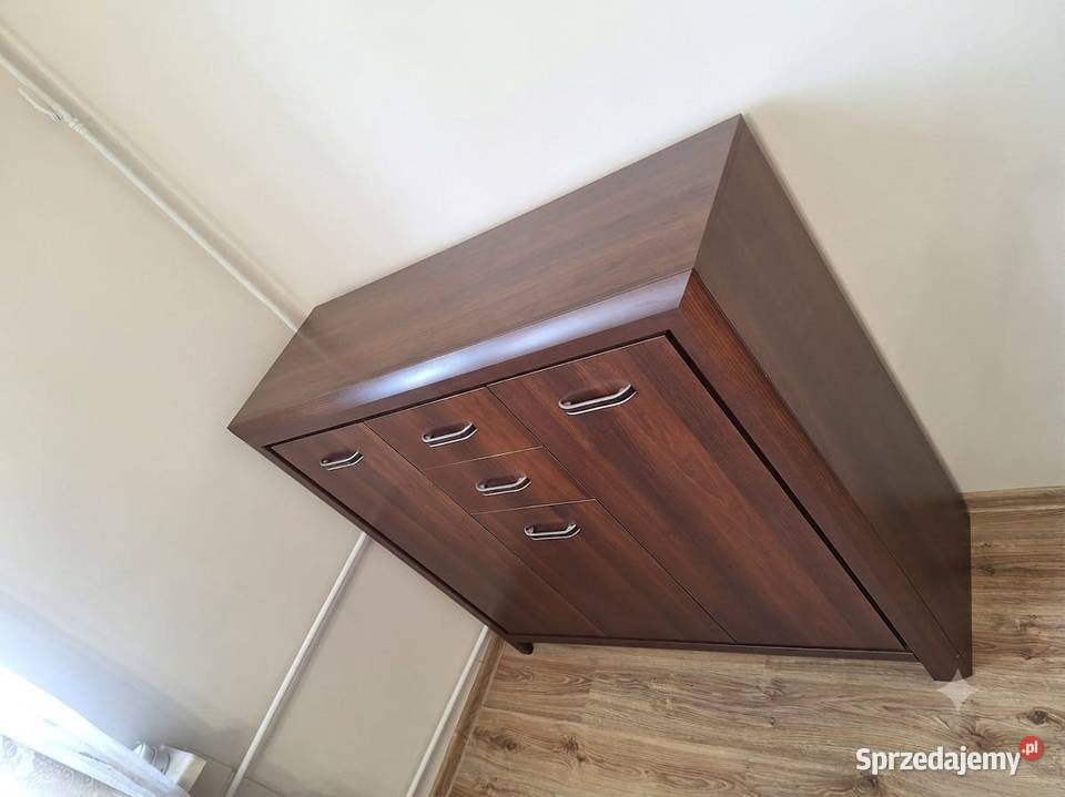 Sprzedam pojemną komodę Koszalin