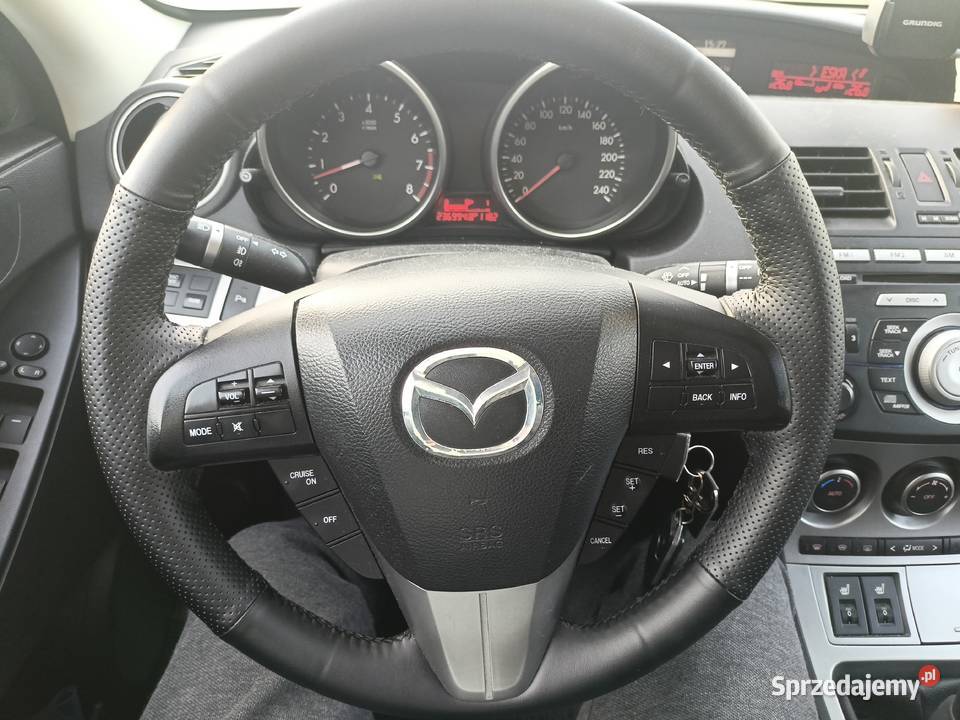 Mazda 3 BL 16 105 LPG GAZ nowe Opony i Sprzęgło Warszawa sprzedam