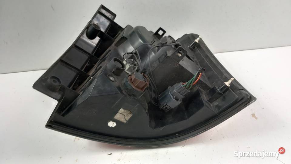 RANGE ROVER SPORT L320 LIFT SUV LAMPA TYŁ LEWA osobowe Zbierkowo sprzedam