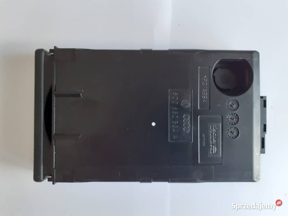 Uchwyt kubka cup holder Audi A4 B5 24 V6 Quattro osobowe Wyposażenie wnętrza Stara Wieś