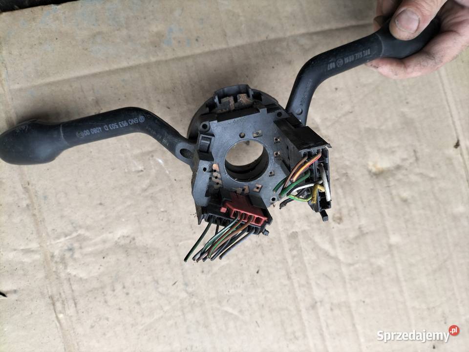 WŁĄCZNIK PRZEŁĄCZNIK KIERUNKOWSKAZÓW POLO 3 wyposażenie elektryczne Kamień-Kolonia