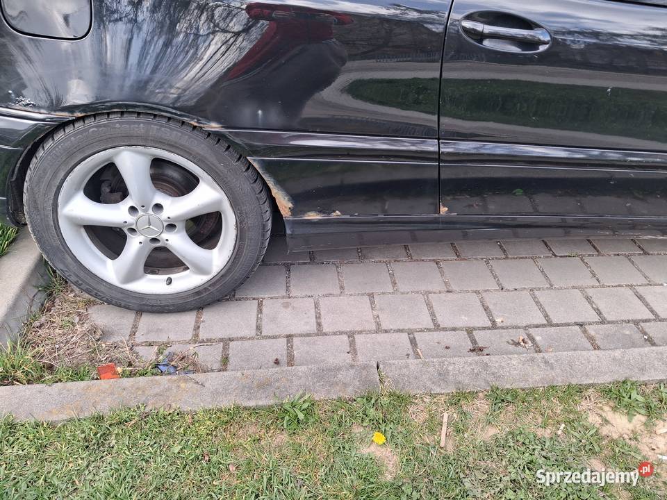 Mercesdes c200 2002r 2000 benzyna 2900zl