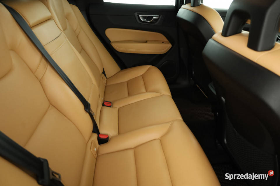 Volvo XC60 D4 AWD światła do jazdy dziennej Piaseczno