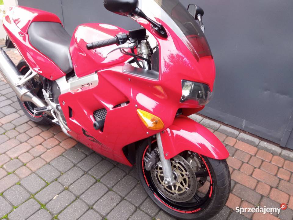 Honda VFR 800 cbr fazer bandit gsx Rok produkcji 2000 kujawsko-pomorskie Włocławek