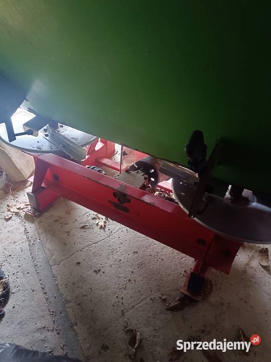 Rozsiewacz do nawozu Strumyk 600l sprzedam