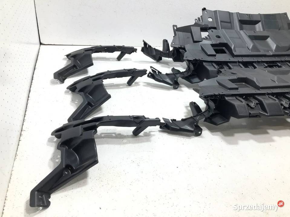 FORD FOCUS III 102014082018 LIFT NAKŁADKA OSŁONA osobowe Skarżysko-Kamienna