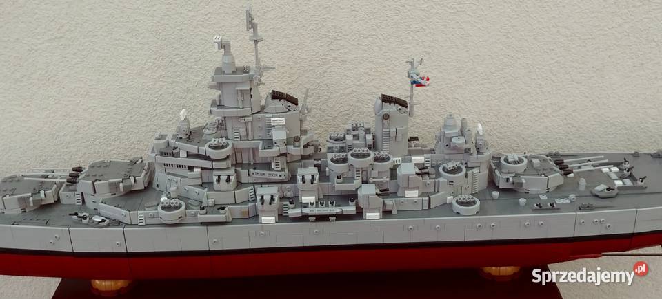 Pancernik Iowa z klocków lego skala 1200 Gigant mazowieckie Milanówek