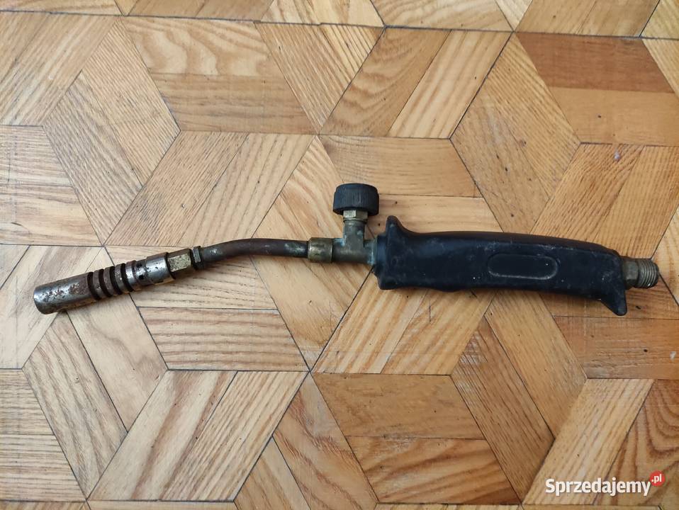 Różne części i manometr Przeworno