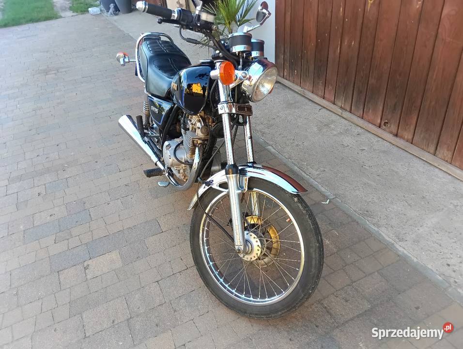 Suzuki gn 125