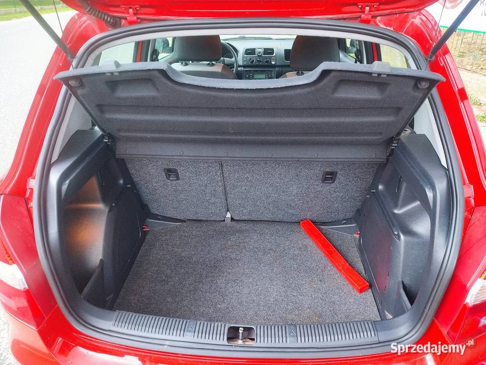 Ładna nie zgnita Skoda Fabia 12 benzyna 2012 Domaradz