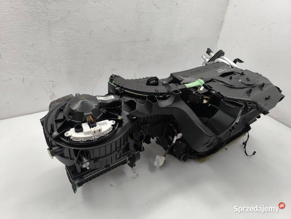 NAGRZEWNICA KOMPLETNA BMW F20 F21 9207085 Nagrzewnice wielkopolskie sprzedam