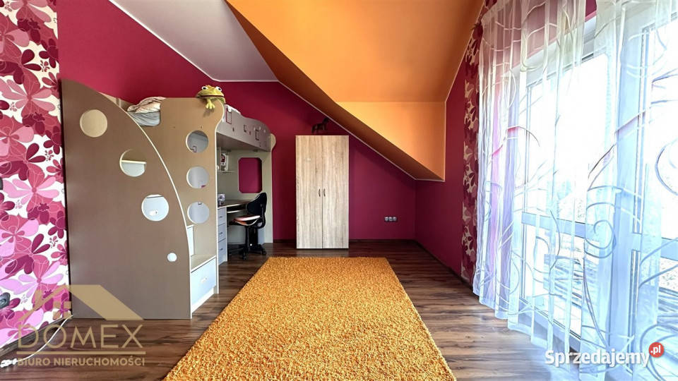 Dom wolnostojący 3075m2 Pierściec do zamieszkania