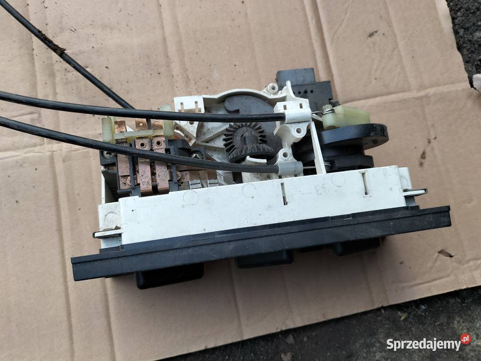 AUDI 80 B4 80B4 PANEL NAWIEWU KLIMATYZACJI LINKA osobowe Kamień-Kolonia