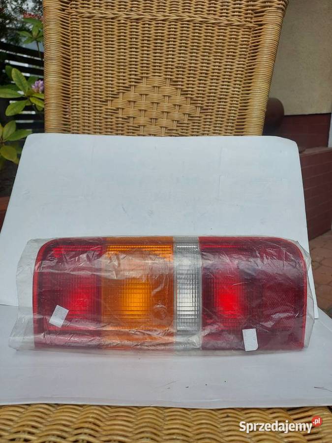 Lampa zespolonych świateł tylnych 4311918R sprzedam