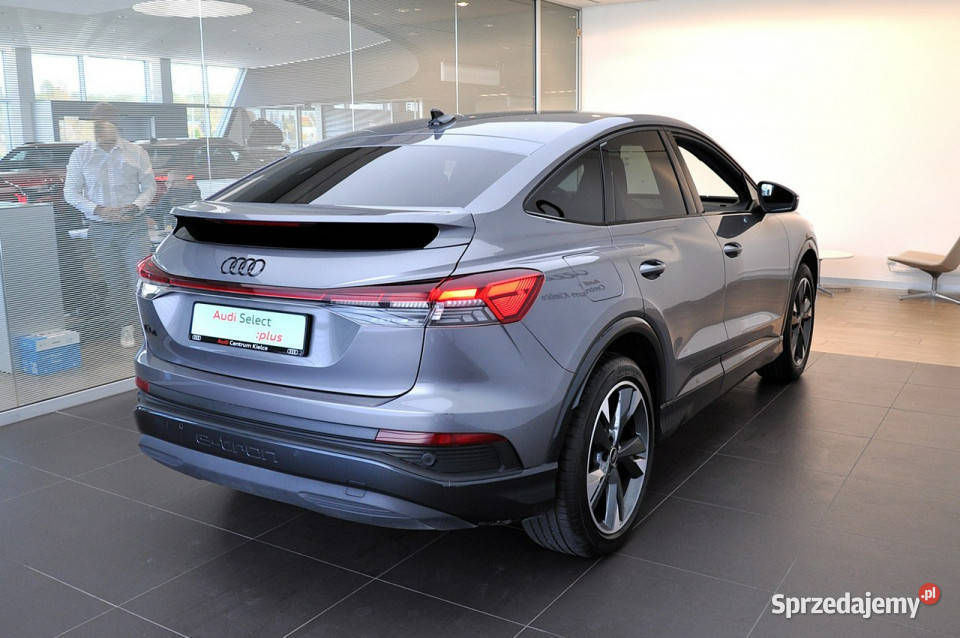 Audi Q4 Sportback 35 etron 170 Virtual Matrix światła do jazdy dziennej Q4 Sportback Kielce
