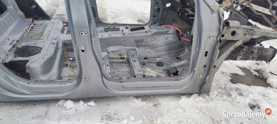 ĆWIARTKA PRÓG BOK PRAWA STRONA AUDI Q5 8R osobowe