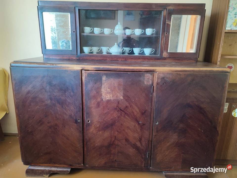 Kredens lata 3050 Pióry Wielkie sprzedam