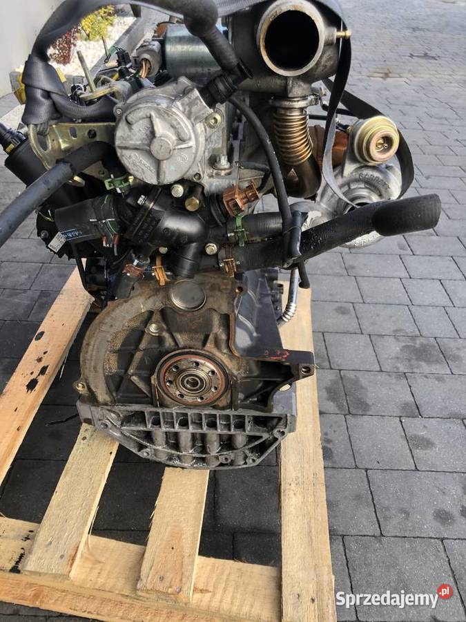 SILNIK 19 DCI F9Q F9K 750 670 760 trafik vivaro Pleszew