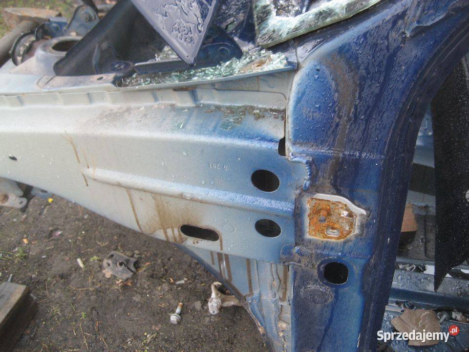 dacia duster lift 1317r fartuch słupek przód Rakoniewice