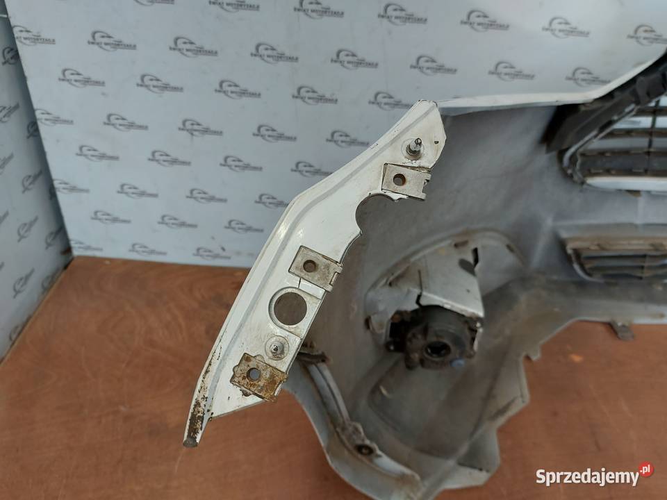 FORD FIESTA MK7 LIFT zderzak przód C1BB17757 osobowe Kielce