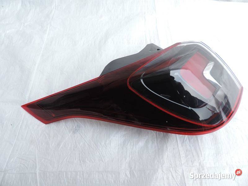 LAMPA TYLNA LEWA OPEL CROSSLAND KOMPLET