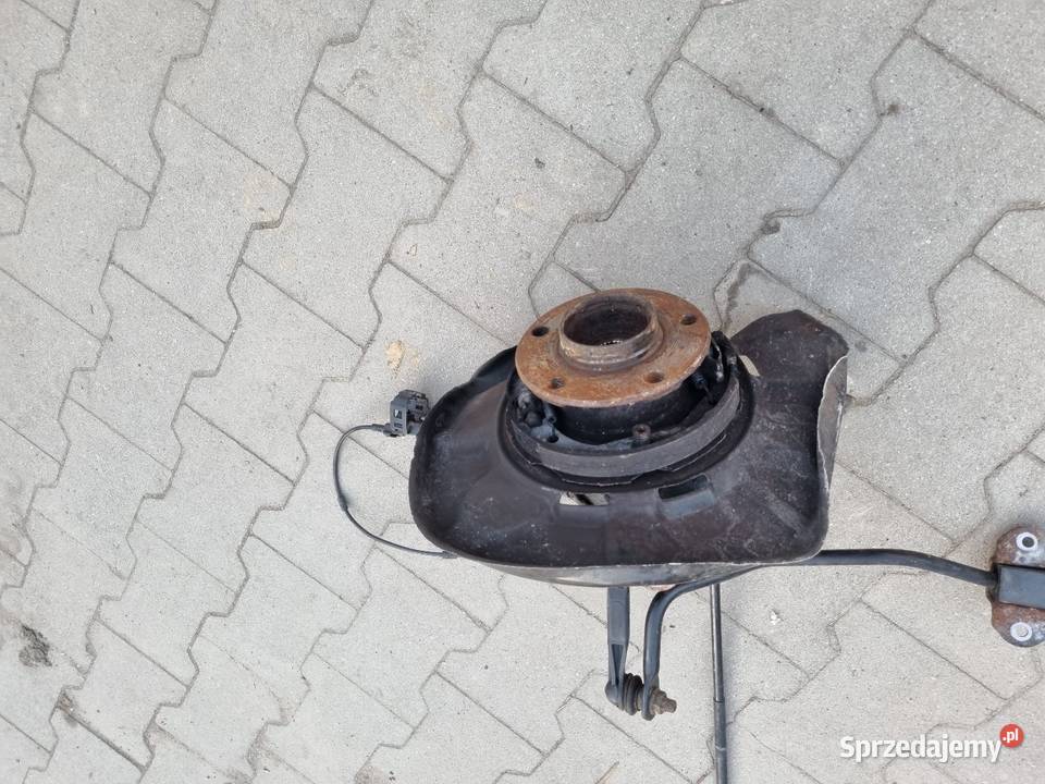 BMW 1 E82 E87 E90 E91 Piasta Zwrotnica Drążek Skawina