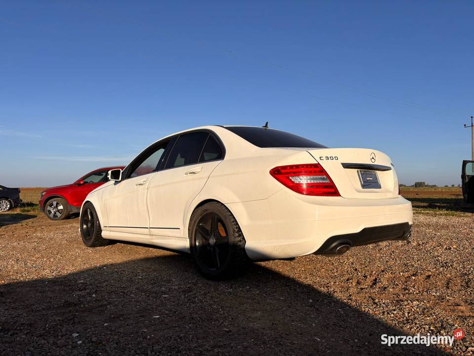 MercedesBenz C Klasa w204 v6 4matic podkarpackie Mała