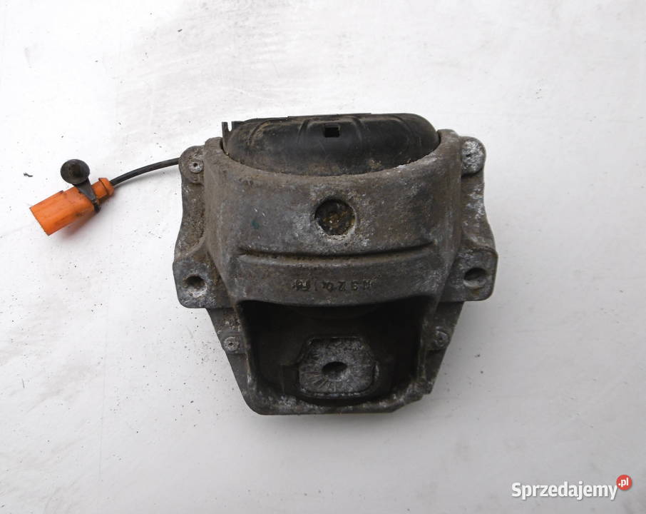 Poduszka 8r0199381 Vw Audi Seat Skoda Silniki i osprzęt Mikołów