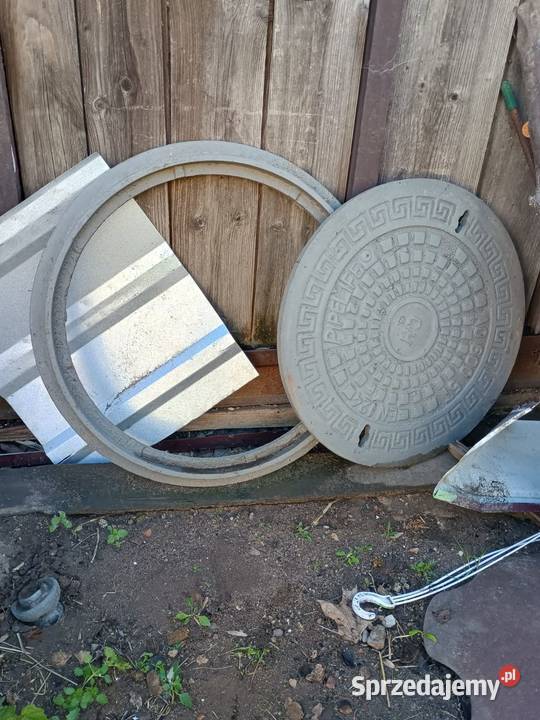 Właz do szamba średni 580mm Kitnowo sprzedam