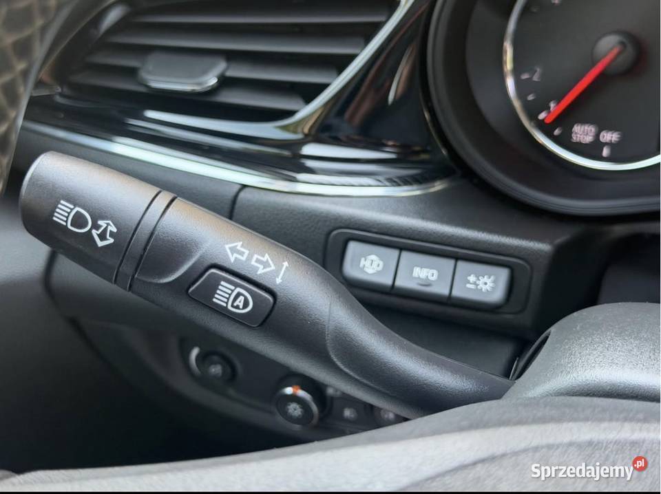 Opel insignia 2018 16 disel Rzeszów sprzedam