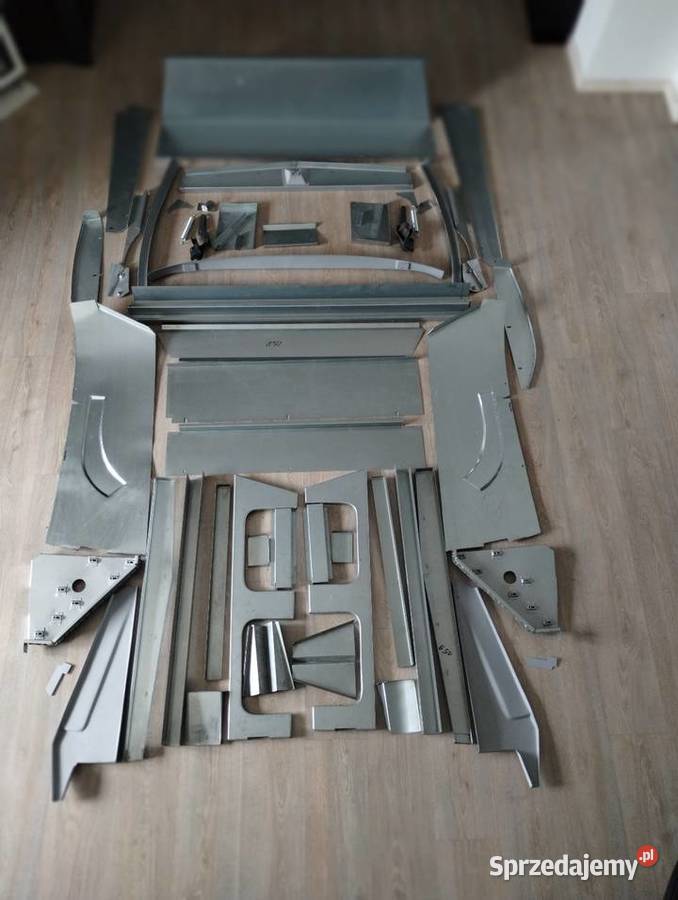 Duży zestaw konstrukcyjny do Citroen Cabrio DS sprzedam