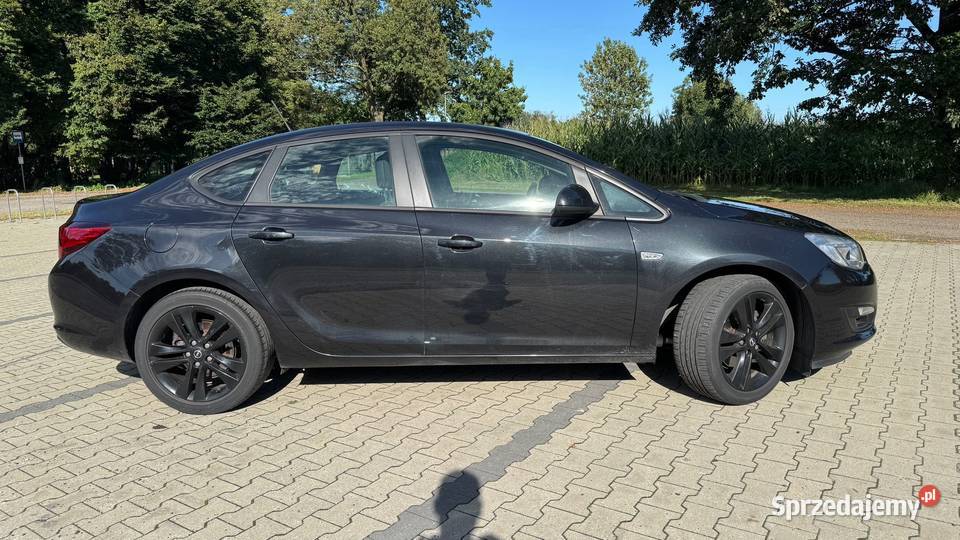 Opel Astra Opel Astra J Sedan 17 CDTI 110 Manual wielkopolskie Kalisz