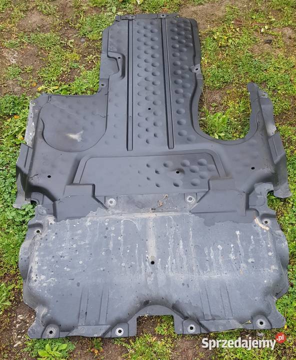 Nadkole Przednie MERCEDES CKLASA W205