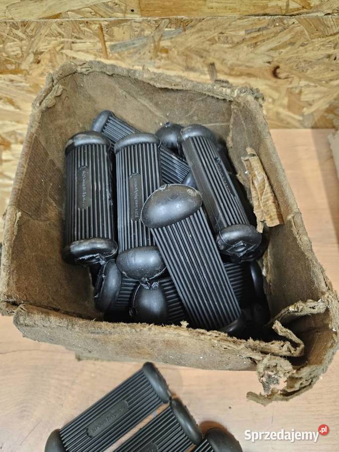 Gumy podnóżków Wsk 125 175 Oryginał z PRLu Bąk wielkopolskie Kłodawa sprzedam