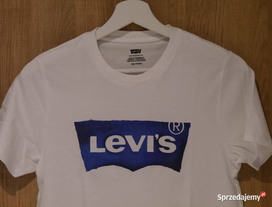 Levis świetna koszulka nowa 34 XS Rozmiar 34(XS) sprzedam