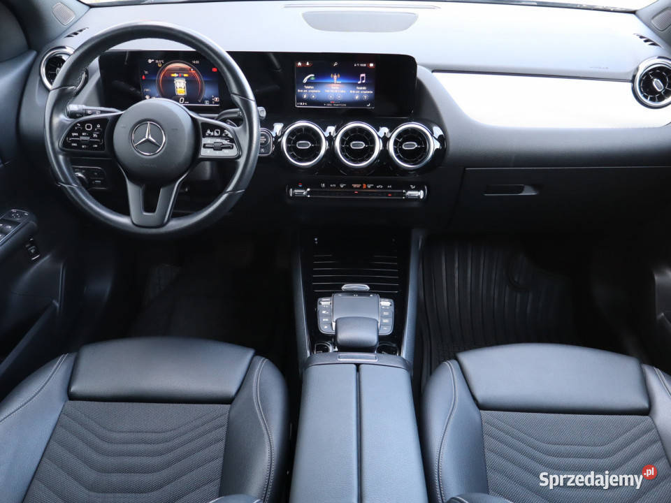 Mercedes GLA GLA 200 mazowieckie Piaseczno