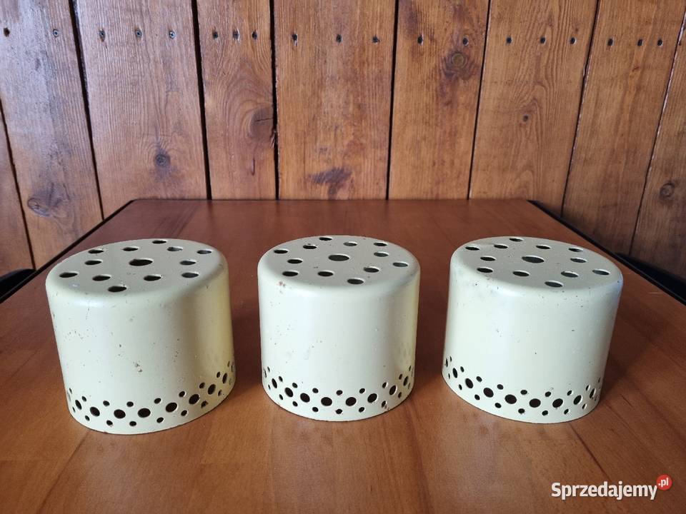 Trzy stare metalowe klosze Warszawa