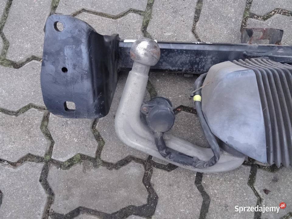 303324600002 BMW 3 F30 HAK HOLOWNICZY Przemęt