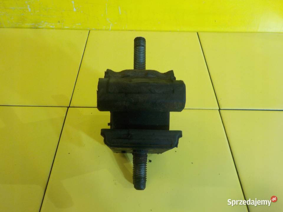 IVECO 23 HPI 14r 106 F1AE0481A poduszka silnika Suków