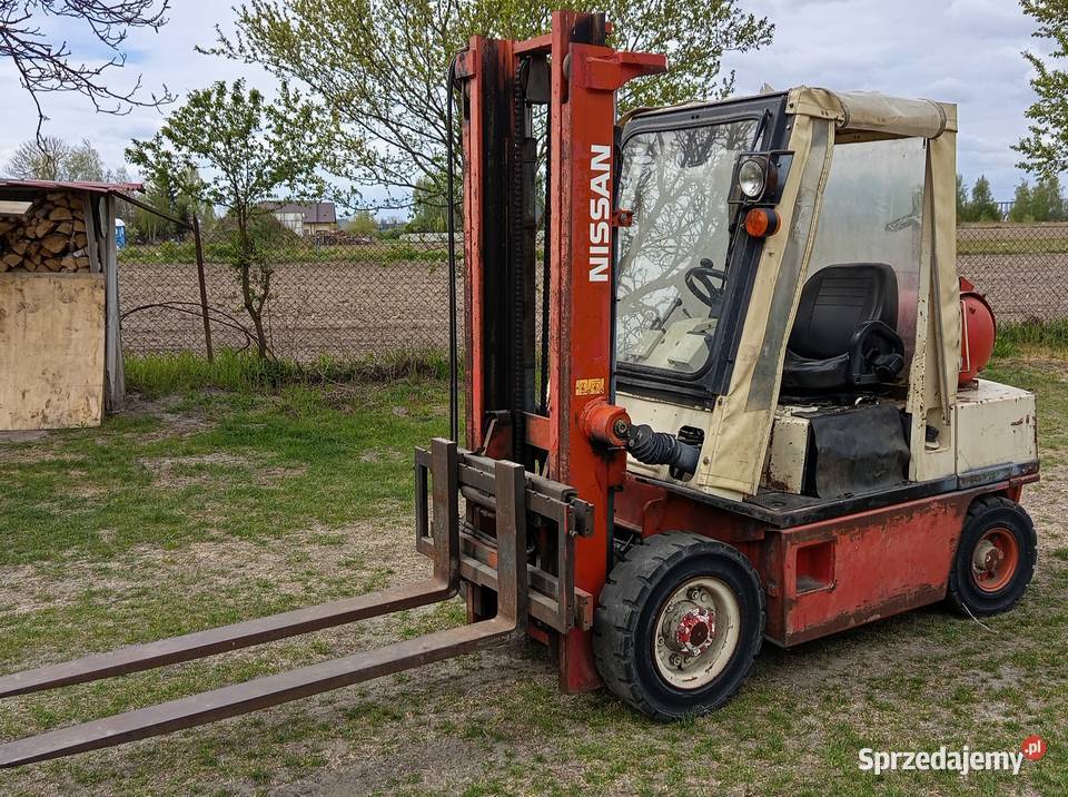 Wózek widłowy Nissan 25 T LPG benzyna Stare Faszczyce